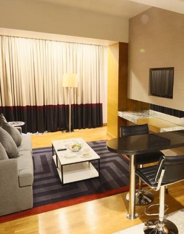 Vivid Plaza Hotel - 1 Main image 1
